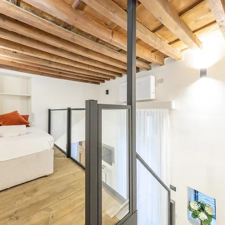Secret - San Babila Lux Apartamento Milão